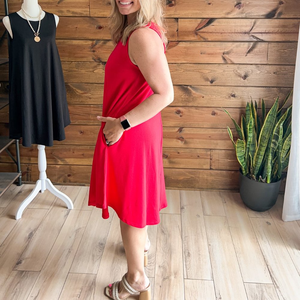 THE JANIE DRESS RUBY - Picture 2 of 6